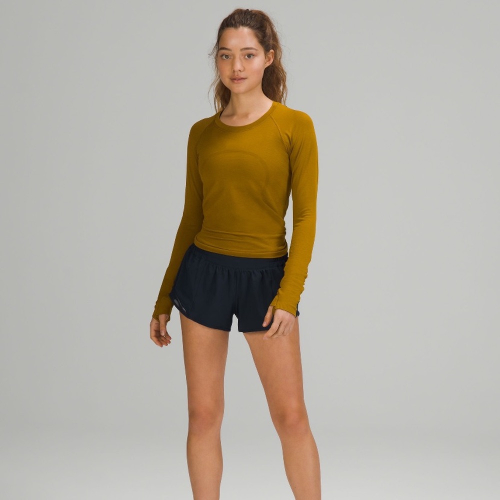 Lululemon Hotty Hot Short 2.5’